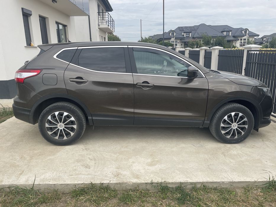 nissan qashqai j11 2015