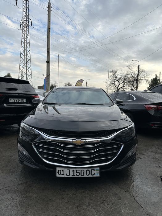 Malibu 1.5 turbo  2019 yil qora rang probeg 103.000 min