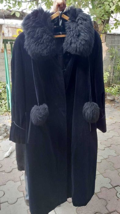 Продам пальто лама