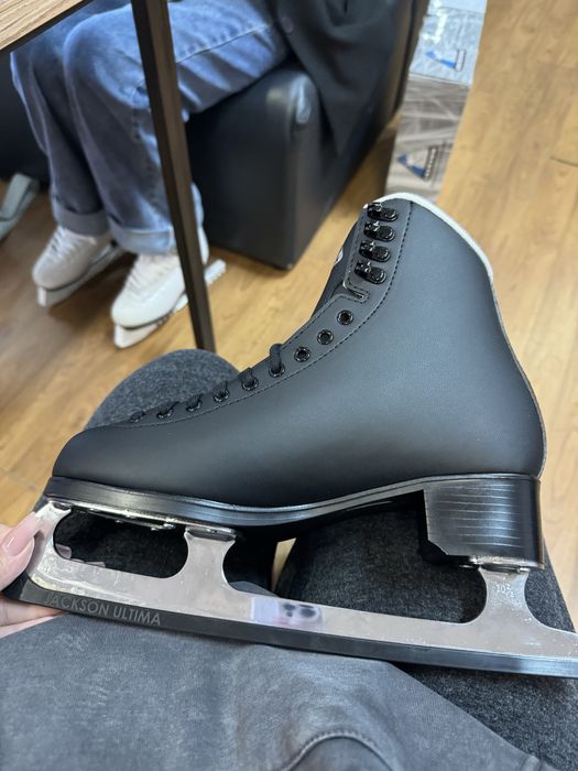 Продам коньки Jackson Classic 552 лезвия Mark ll