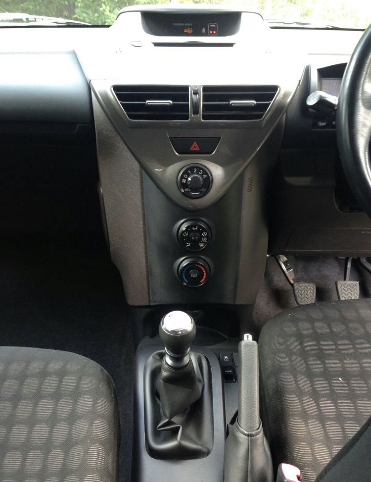 Тойота IQ/Toyota iQ 1.0vvti 2010г НА ЧАСТИ