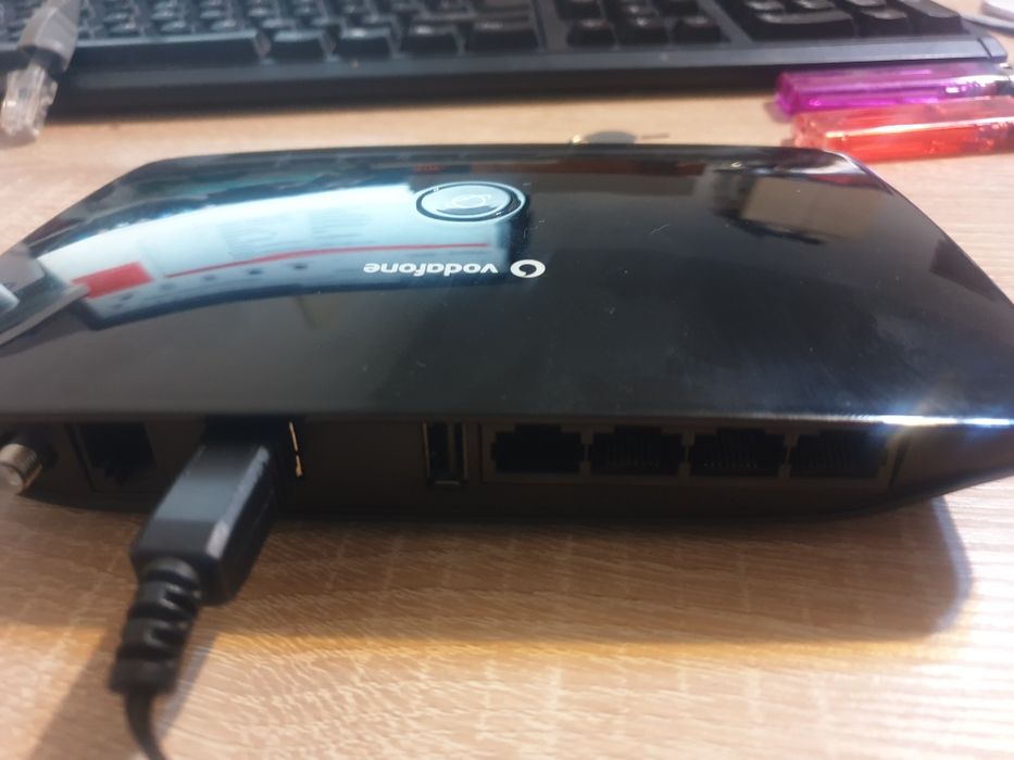 Router wifi Huawei B683. Decodat