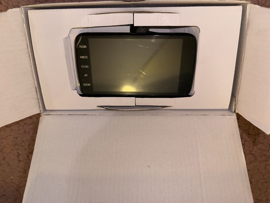 Видеорегистратор за автомобил - чисто нов