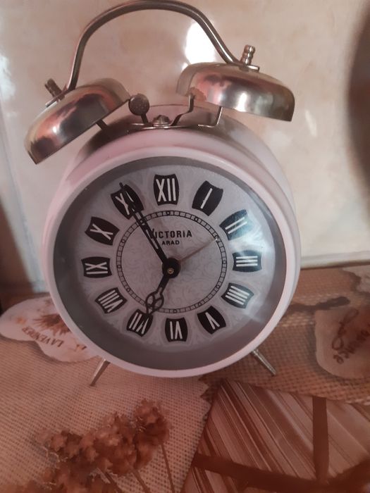 Vand ceas Victoria Arad si ceas Victoria 4 rubine functionabile