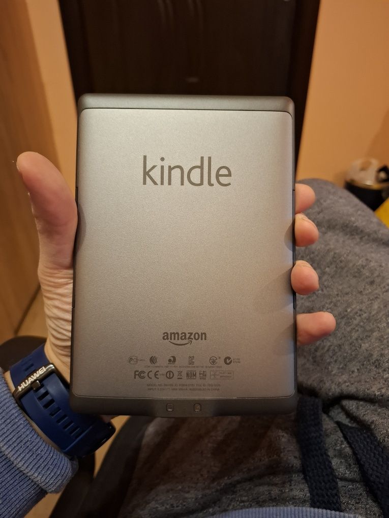 Електронен четец Kindle 4