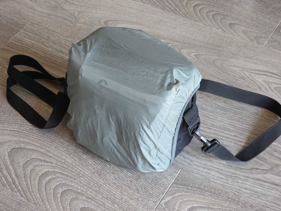 Lowepro Nova 140 AW II