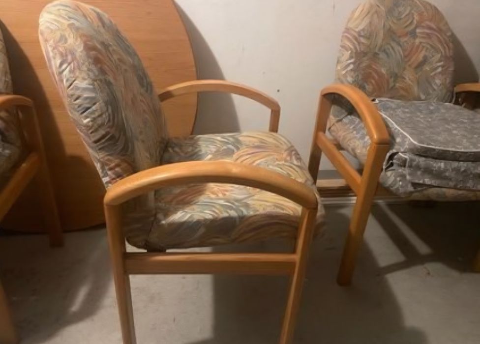 Set masă +scaune lemn masiv