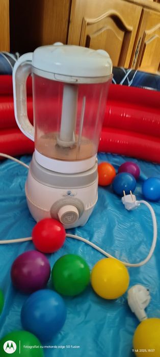 Vând Aparat de gatit 4 in 1 cu aburi si functie de blender Kidsca