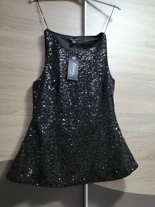 Bluza neagră cu paiete