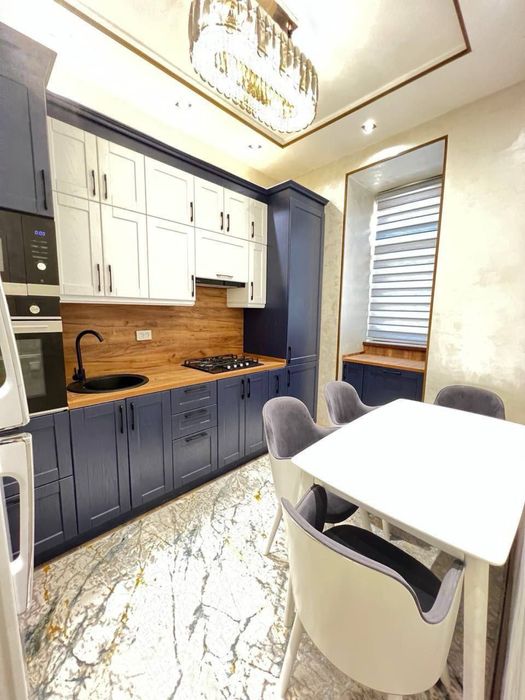 Квартира ЖК Parisien 4/7-8/8 101 кв.м