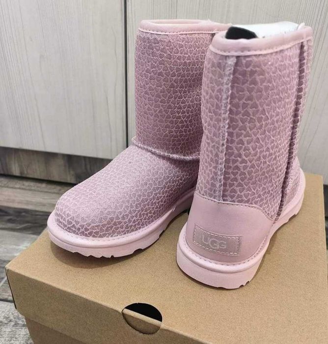 Нови ботуши / боти ugg за момиче