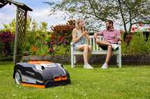 Robot de tuns iarba Yard Force NX60i.