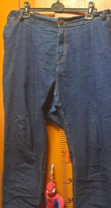 Blugi elastici masura mare