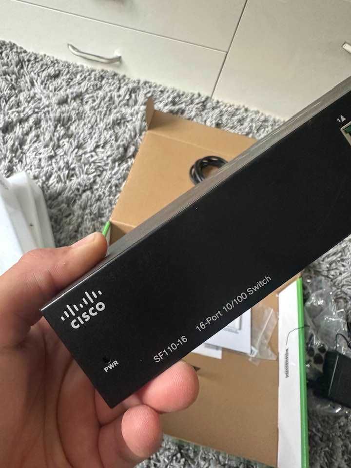 суич cisco sf110-16 16 port switch сплитер за интернет