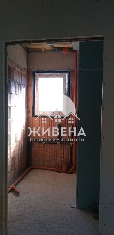 Продавам къща с площ 170 кв.м в с.Баново, обл. Варна