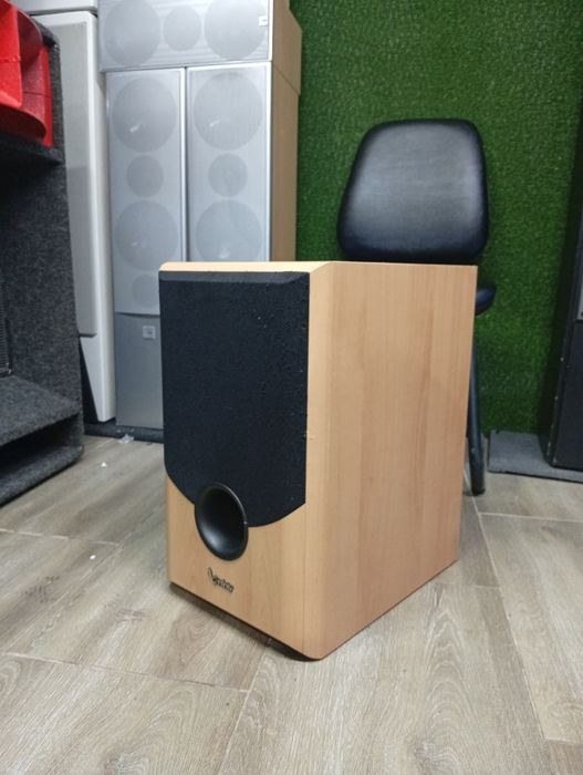Активен субуфер Infinity Alpha 8"