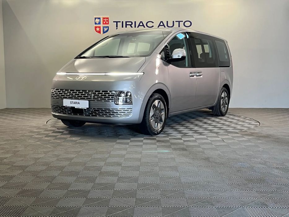 Hyundai Staria Hyundai Staria 1.6T-GDi 215CP Hybrid 6AT 9locuri Premium