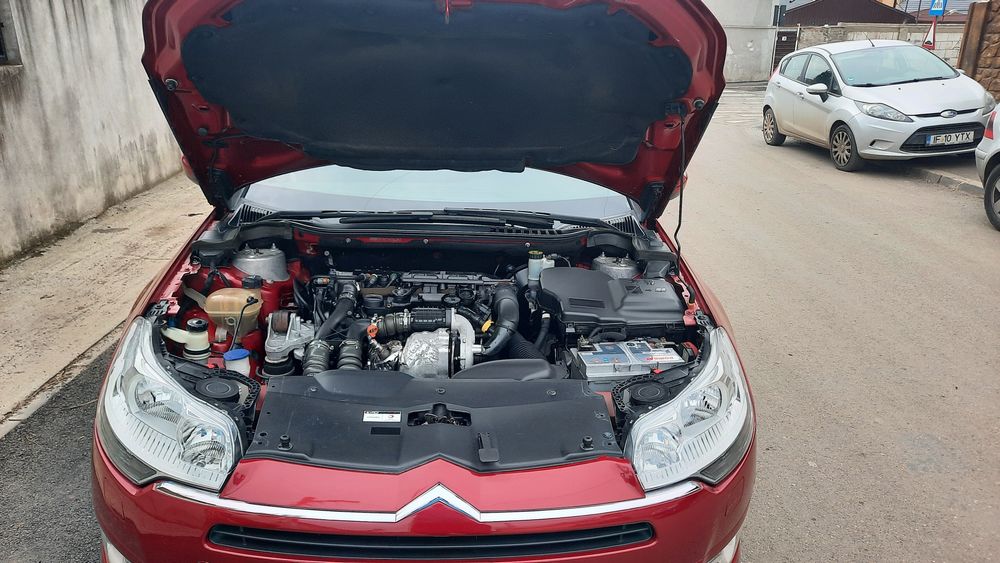 Vând Citroen C 5