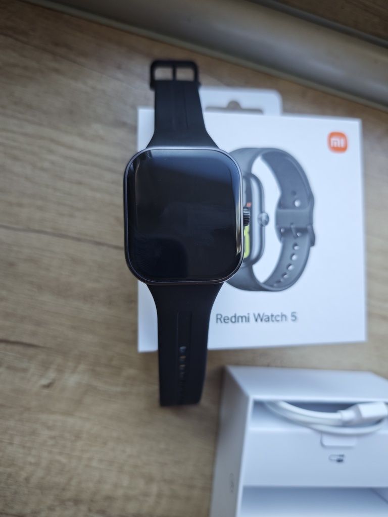 Продавам Redmi watch 5