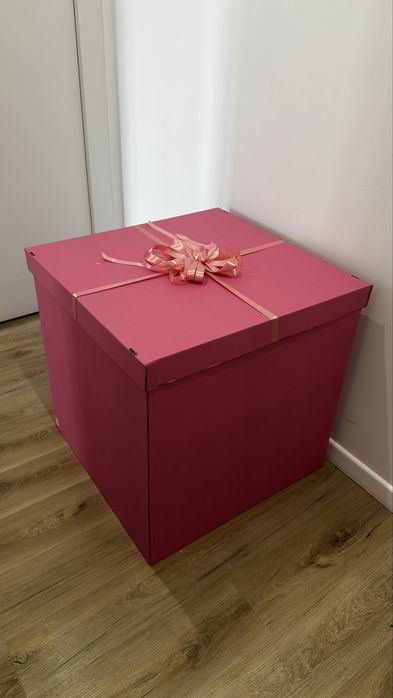 Продам коробку для сюрприза под шарики