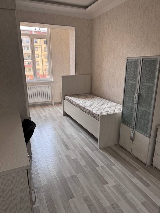 Аренда 3 комн Кадышева улица Иззат Новостройка