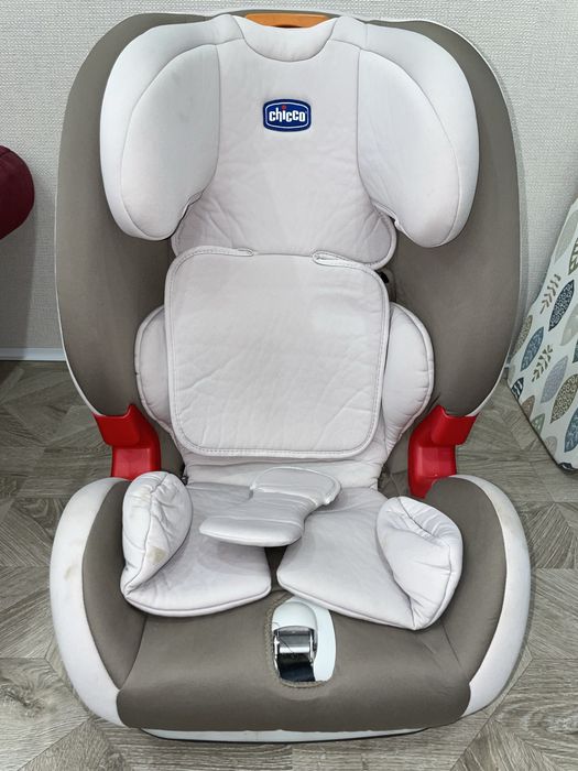 Детское автокресло