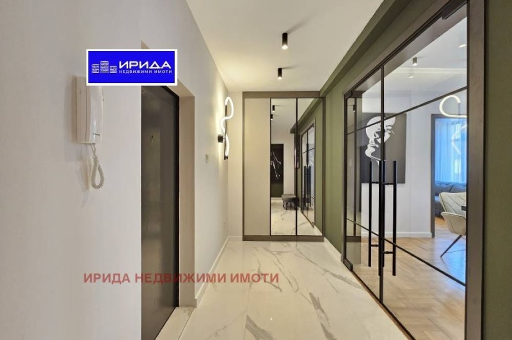 Дизайнерски обзаведен апартамент на ул. Московска!