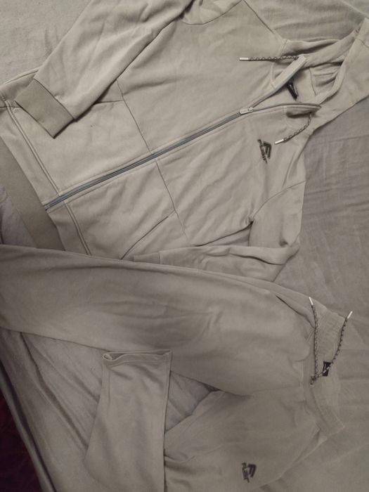 Комплект за момче на Flair .Размер S