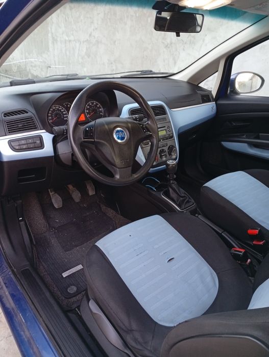 Fiat punto de vanzare