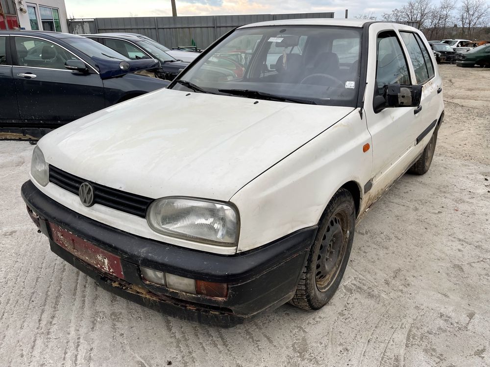 Golf 3 1.6 75hp 1996 На Части