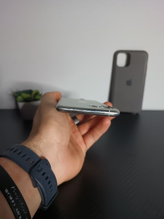 iPhone 11 Pro, Silver - în conditie Impecabilã!