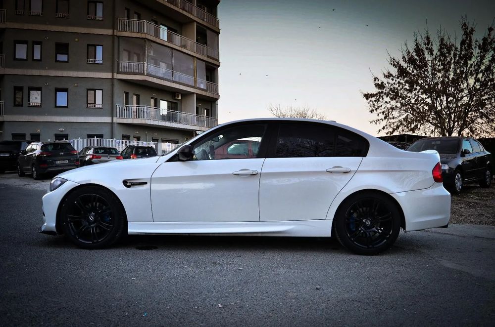 BMW Seria 3 BMW E90 330I