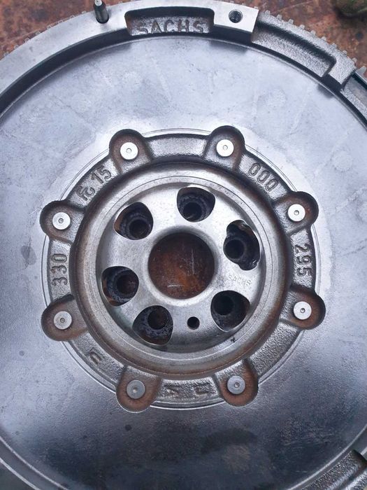 Kit ambreiaj Sachs complet.