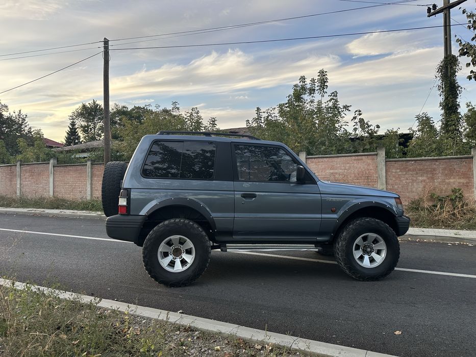 Mitsubishi Pajero 2.5 SuperSelect