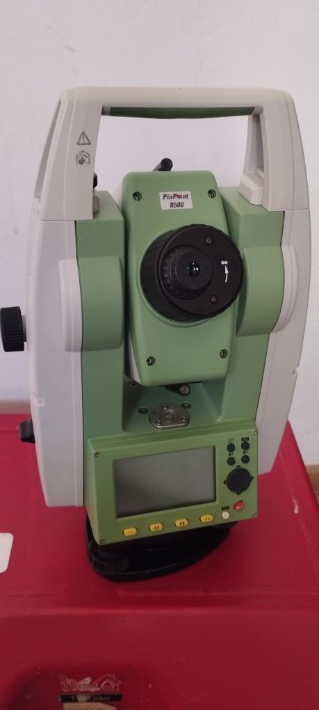Продается тахеометр Leica TS02 plus R500 5" 2015 год