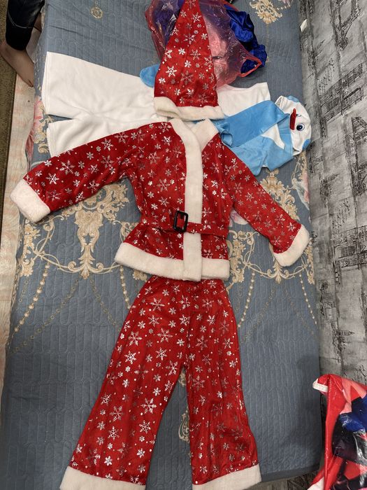 Продам костюм новогодний