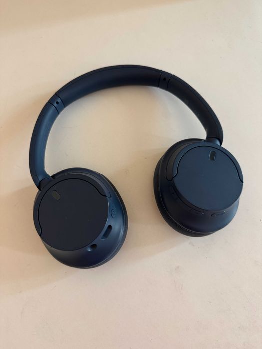 Căști SONY WH-CH720N