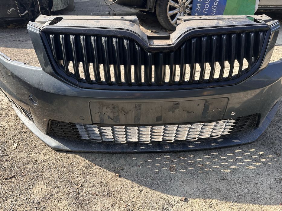 Предна броня шкода октавия 3 / skoda octavia rs