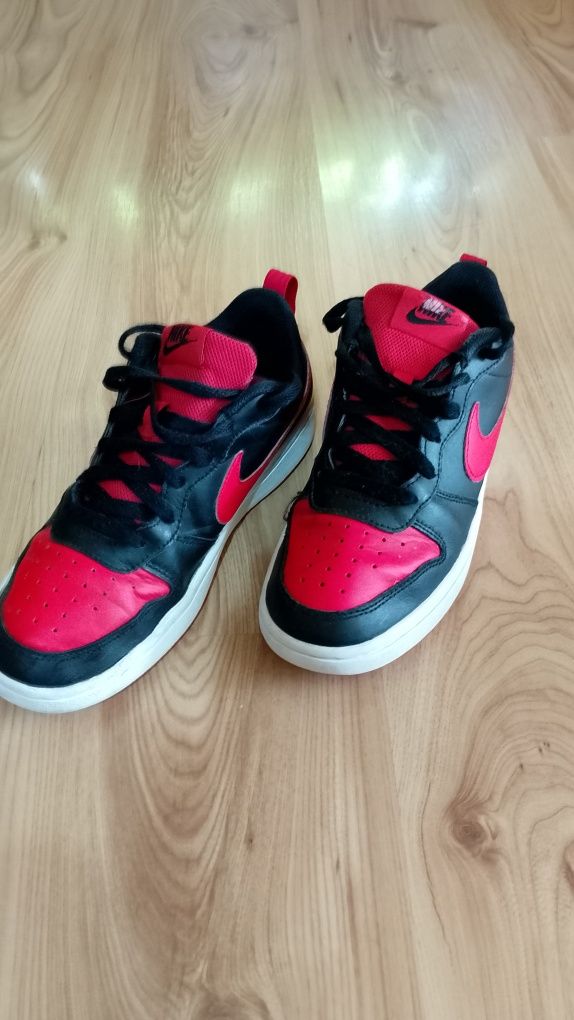 Оригинални маратонки Nike
