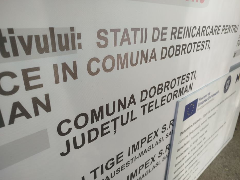 Șantier in lucru, plăcută identificare