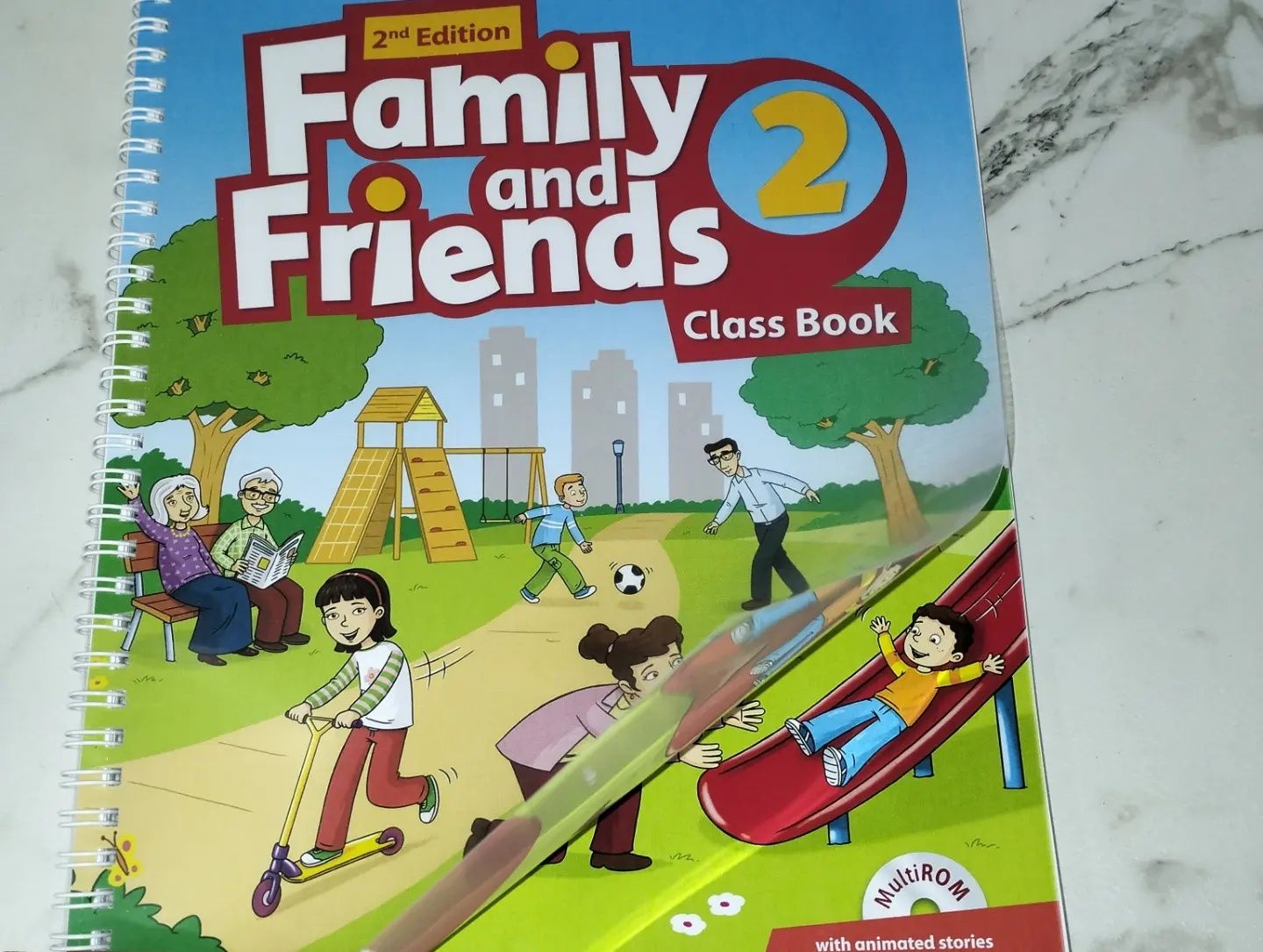 Family and friends. New English file. Round up. Английские книги. Fly