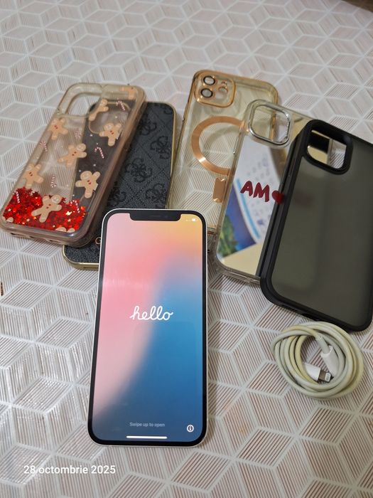 iPhone 12 128Gb, huse, cablu, stare bună