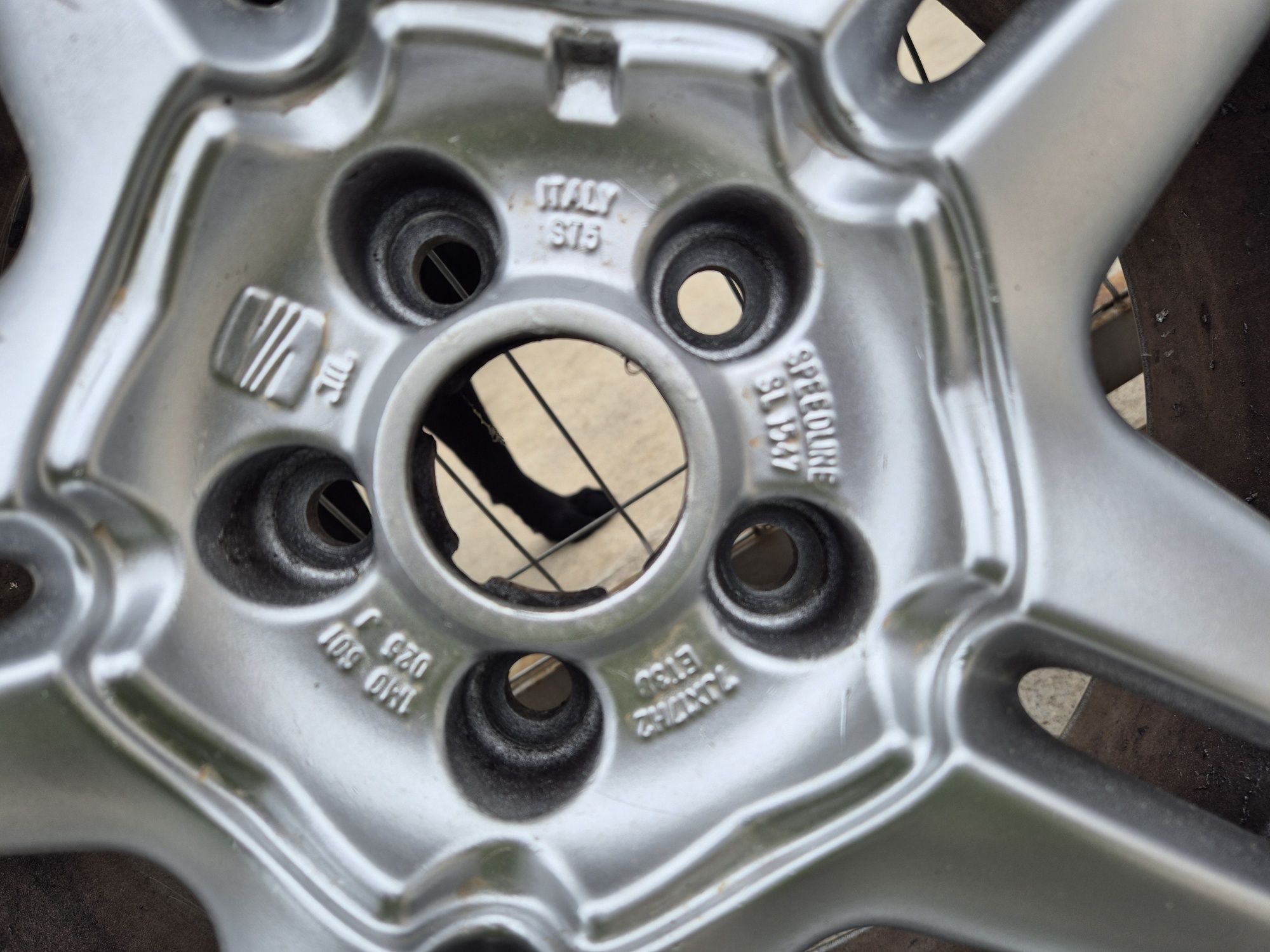 Джанти Speedline 17 цола , 5х100 , 7j , et38 , 205/50/17 Vw Skoda Seat