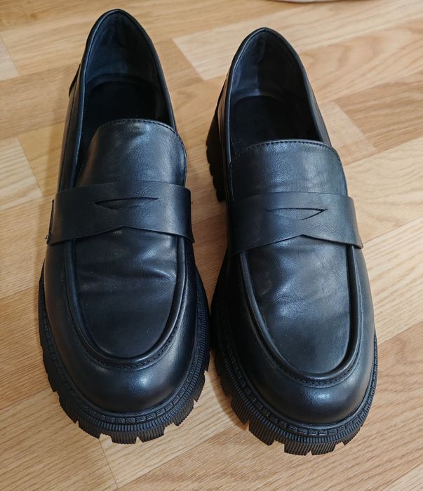 Лоферы женские чёрные. Размер 40