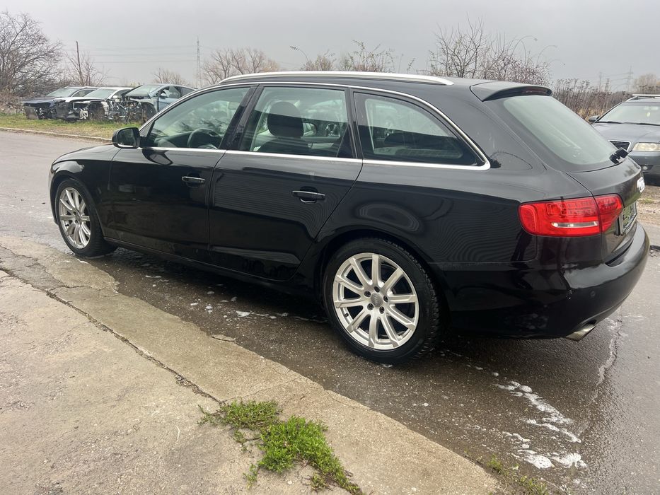 Audi A4  2,0 TFSI 211к.с  2010г на части