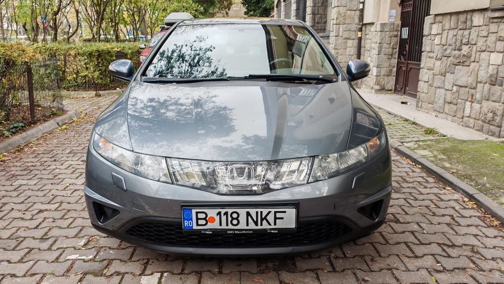 Honda civic motorizare benzina  1.8