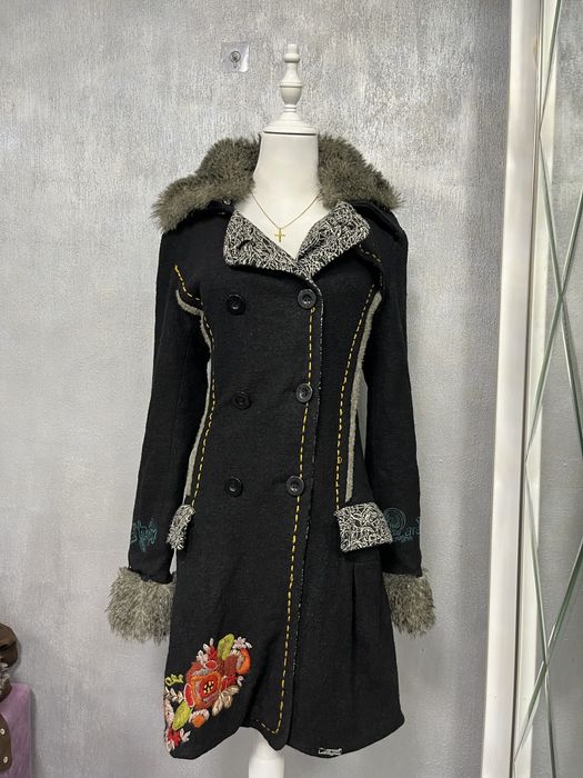 Palton Deisigual cu Blana Ecologica