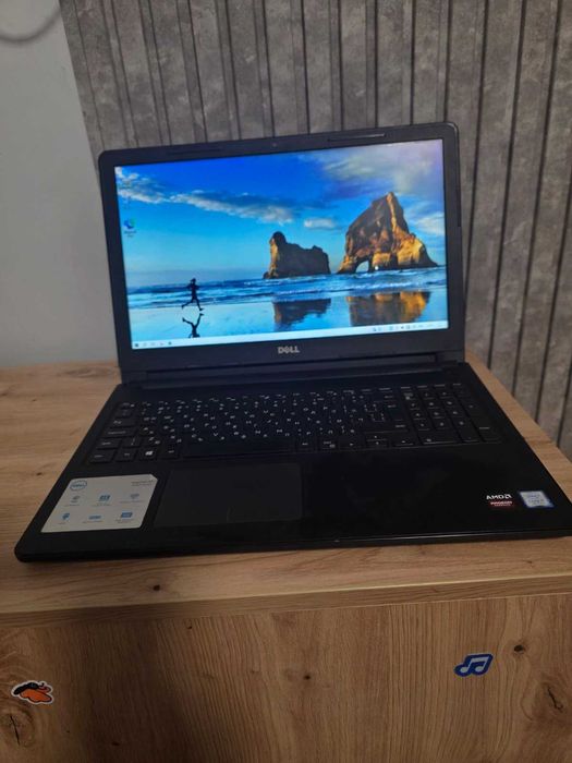 Лаптоп Dell Inspiron 15