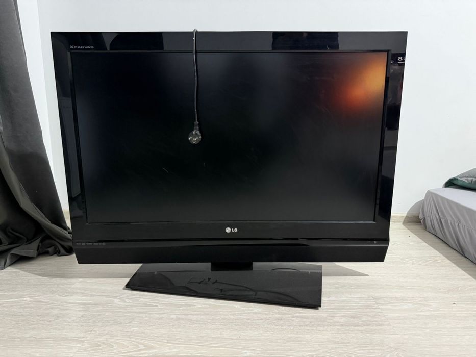 продам срочно телевизор