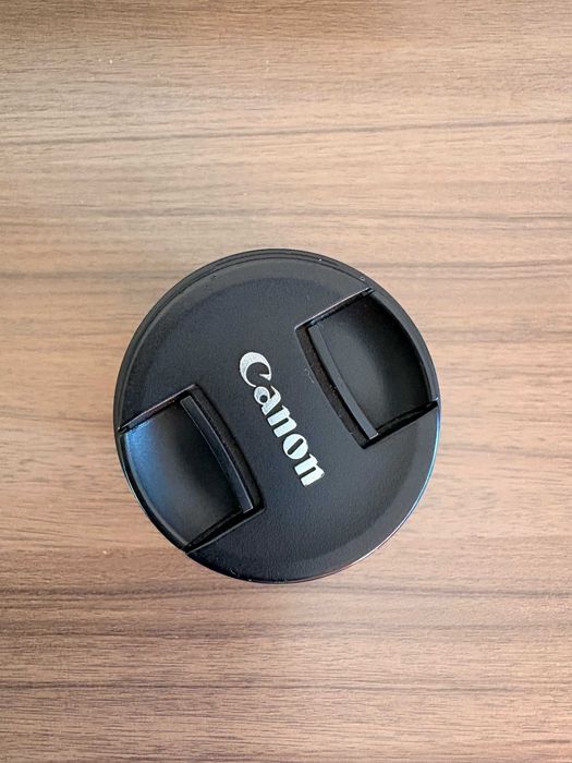 Обектив Canon EF-S 55-250mm f / 4-5.6